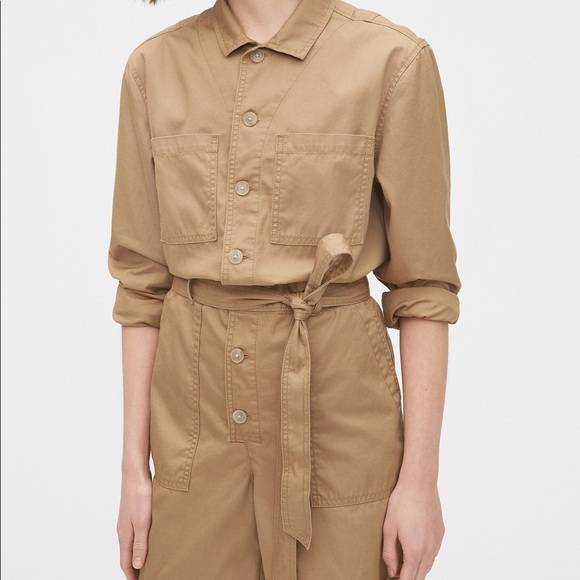 GAP Utility Romper - Picture 4 of 12